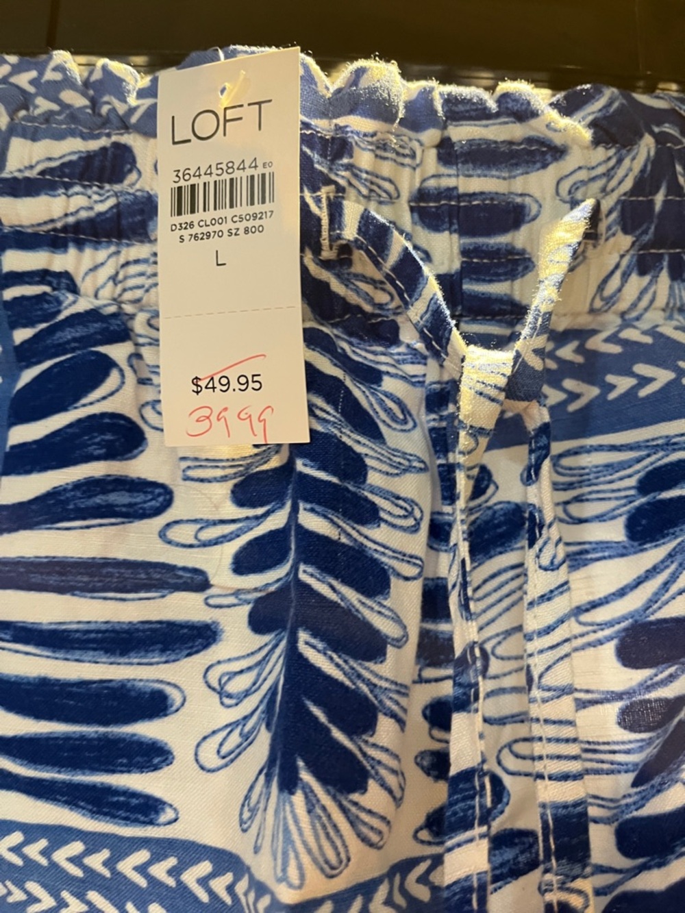 LOFT Navy and White Printed Pull-On Shorts - Picture 2 of 5